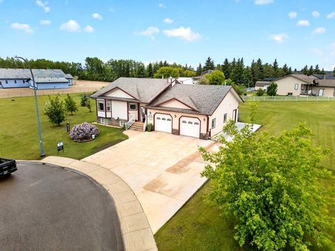 Photo of 9506 106A, La Crete, AB T0H 2H0 (MLS # A2321694)