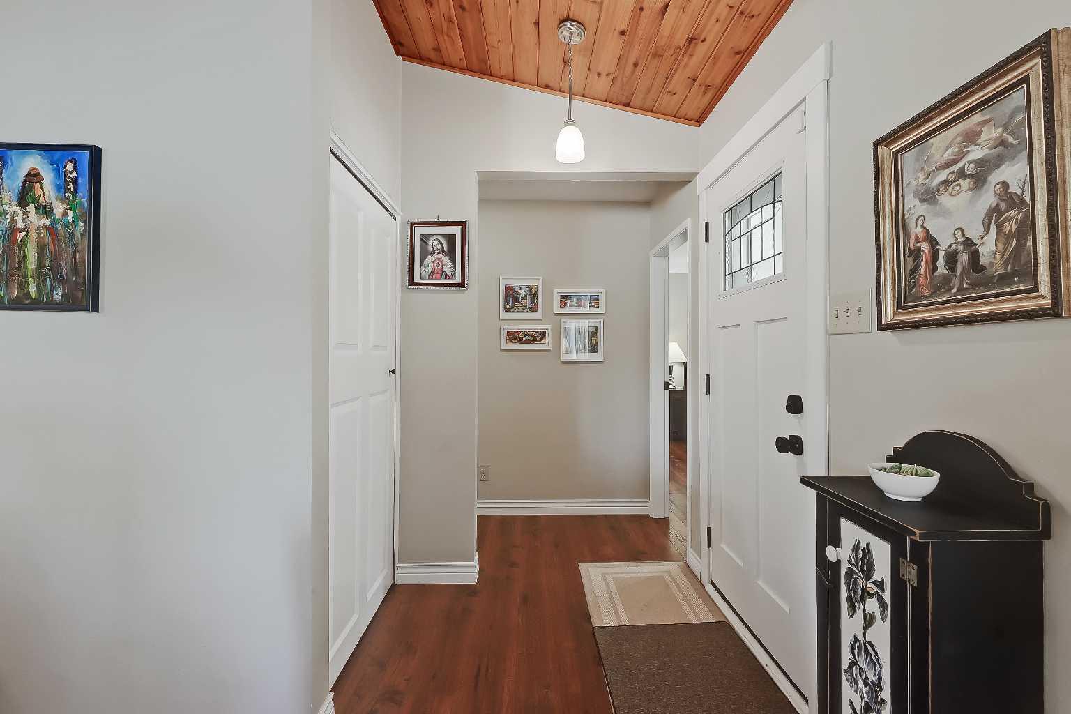 185 Springwood Drive SW
