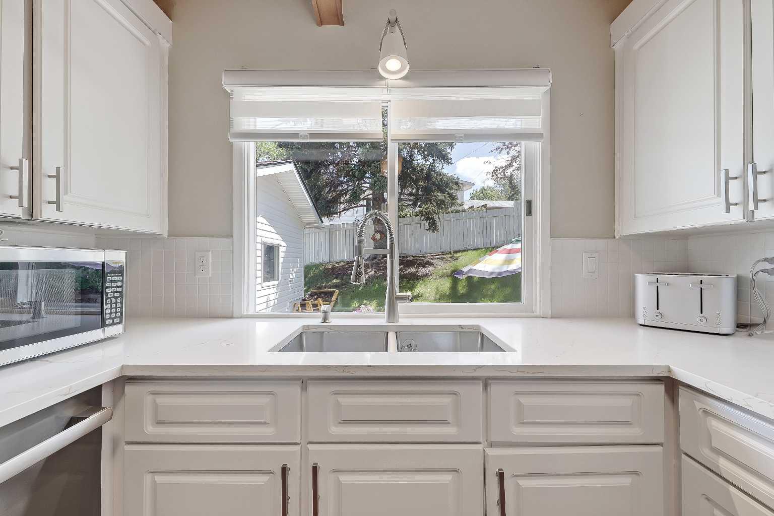 185 Springwood Drive SW