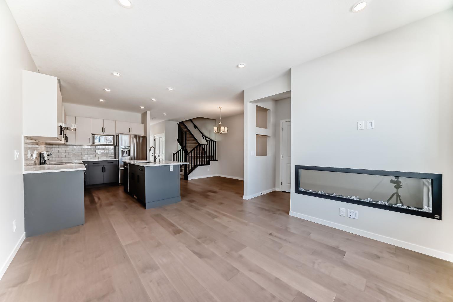 535 Tekarra Drive NW