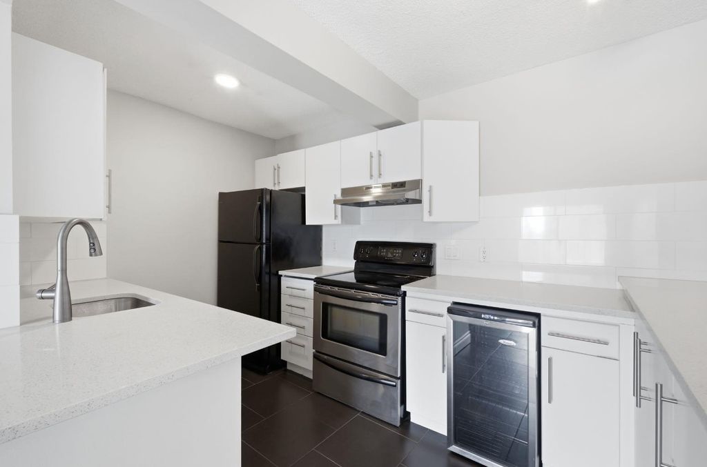 Photo of 1330 15 Avenue SW #505, Calgary, AB T3C 3V3 (MLS # A2288116)