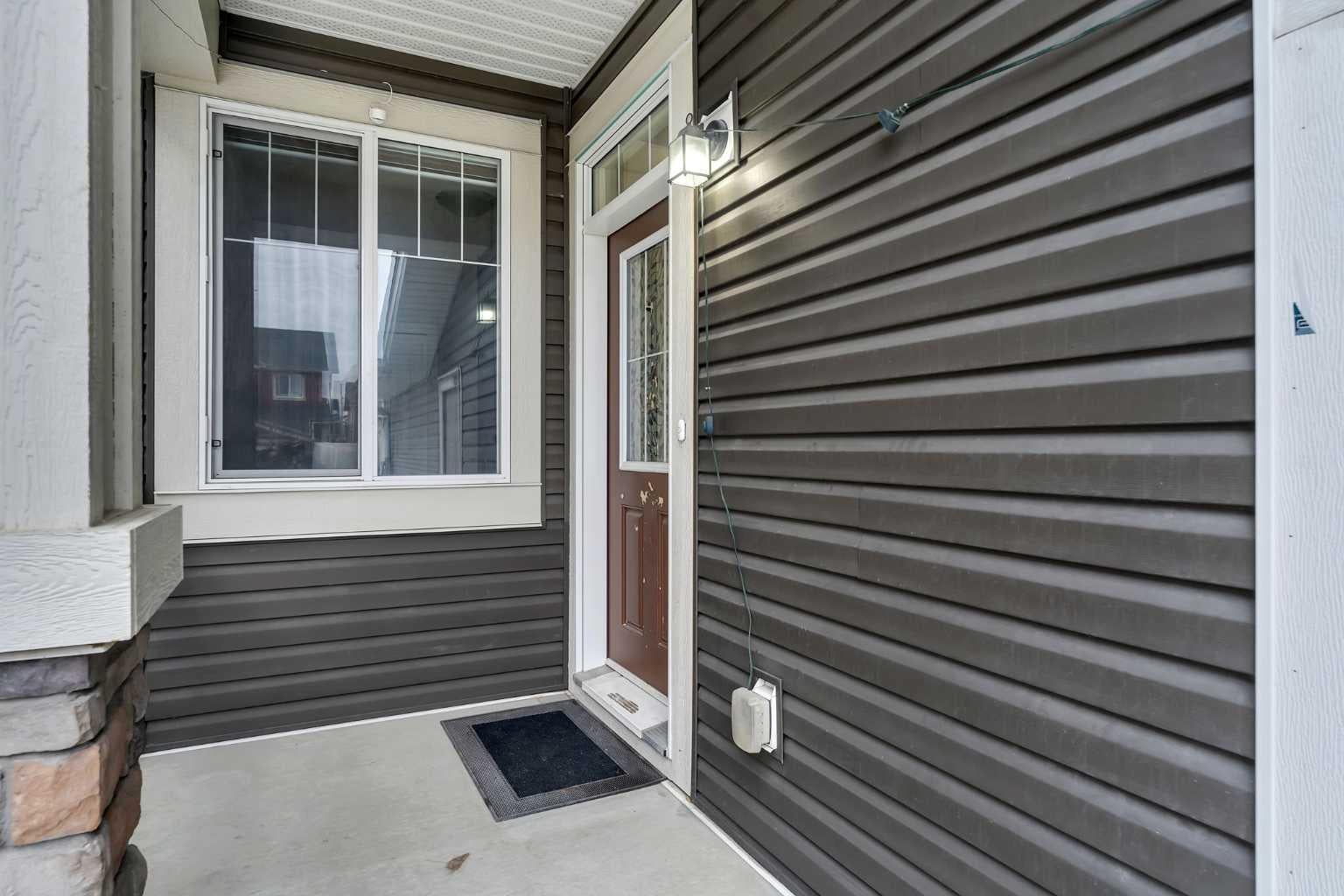 28 Saddlelake Common NE