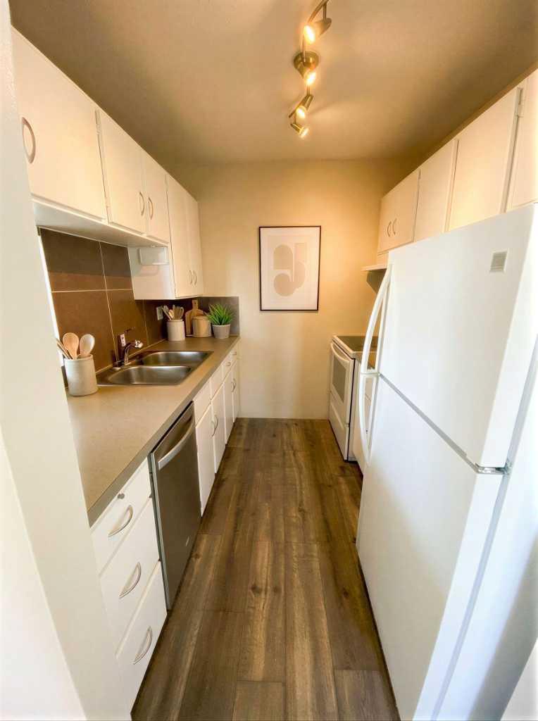 10120 Brookpark Boulevard SW 334