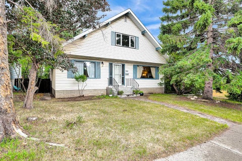 Photo of 5820 Dalmead Crescent NW, Calgary, AB T3A 1E6 (MLS # A2334377)