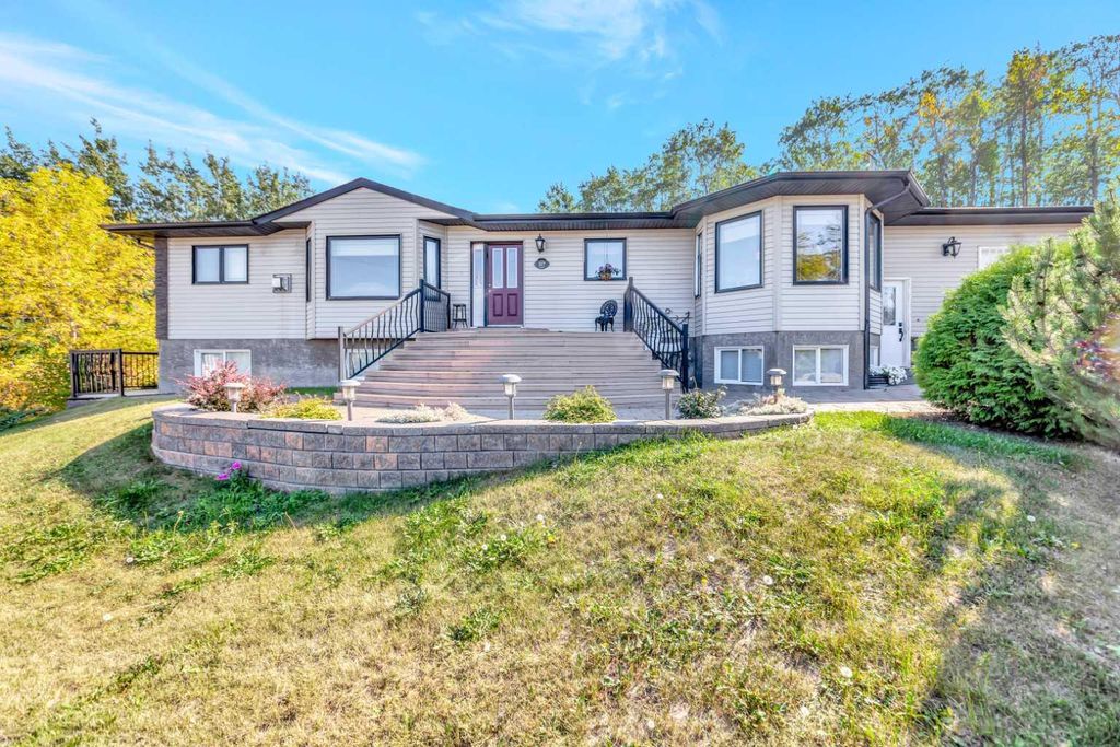 Photo of 317 6 Avenue, Paradise Hill, SK S0M 2G0 (MLS # A2316371)