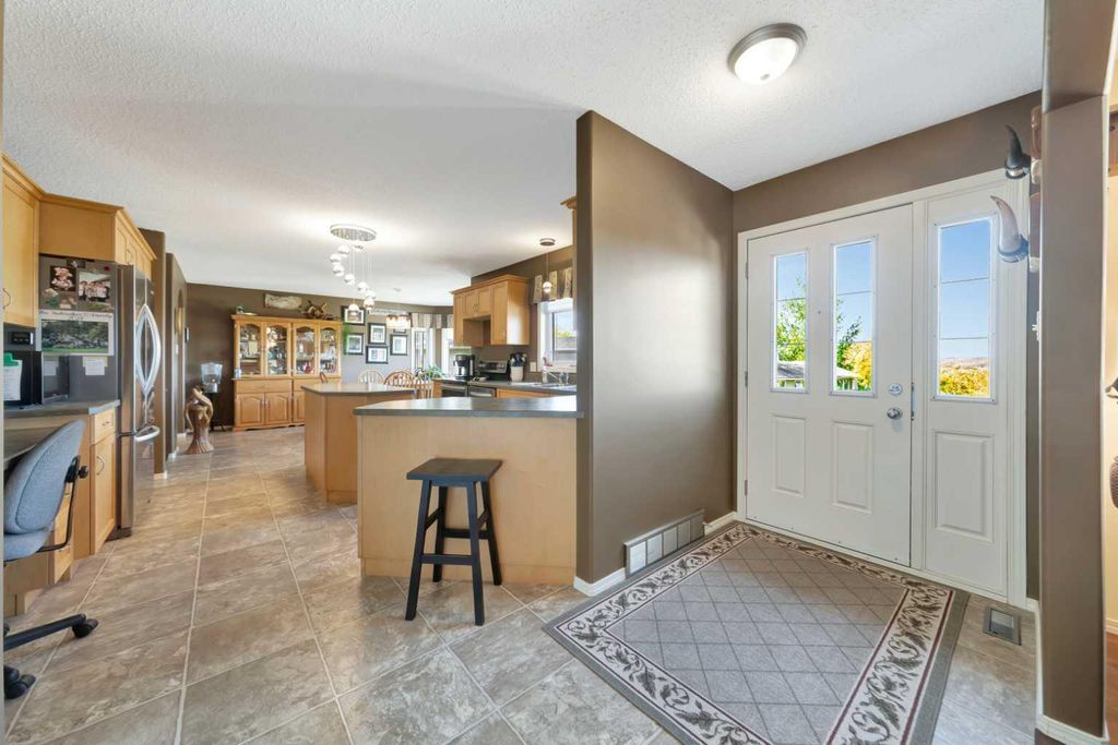 Photo of 317 6 Avenue, Paradise Hill, SK S0M 2G0 (MLS # A2316371)