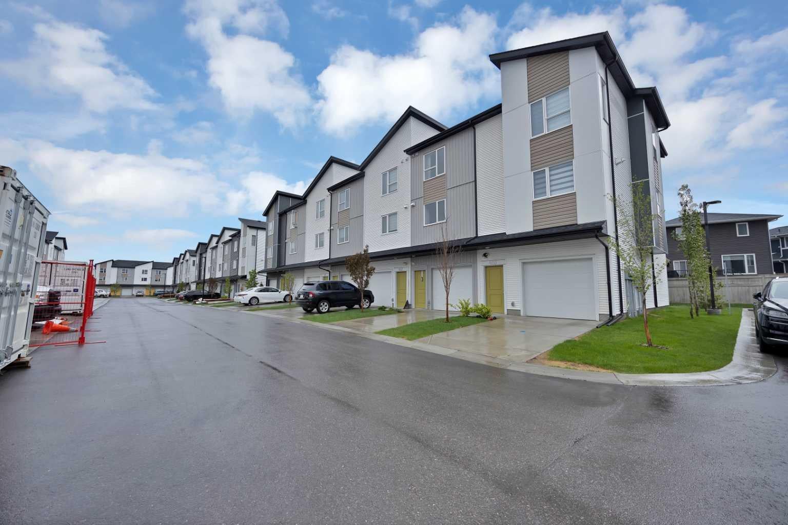 301 Redstone Boulevard NE 411