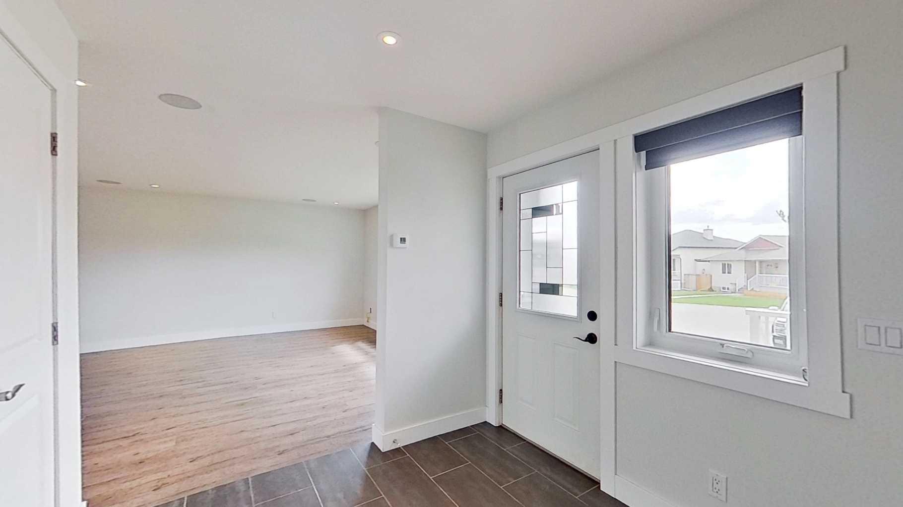 29 Sunrise Close SE