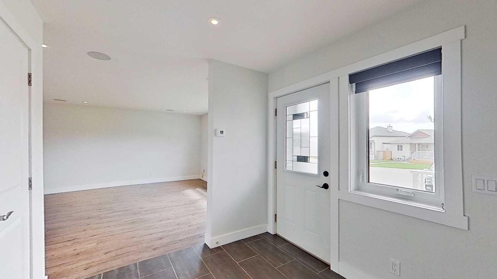 Photo of 29 Sunrise Close SE, High River, AB T1V 1Z3 (MLS # A2308997)