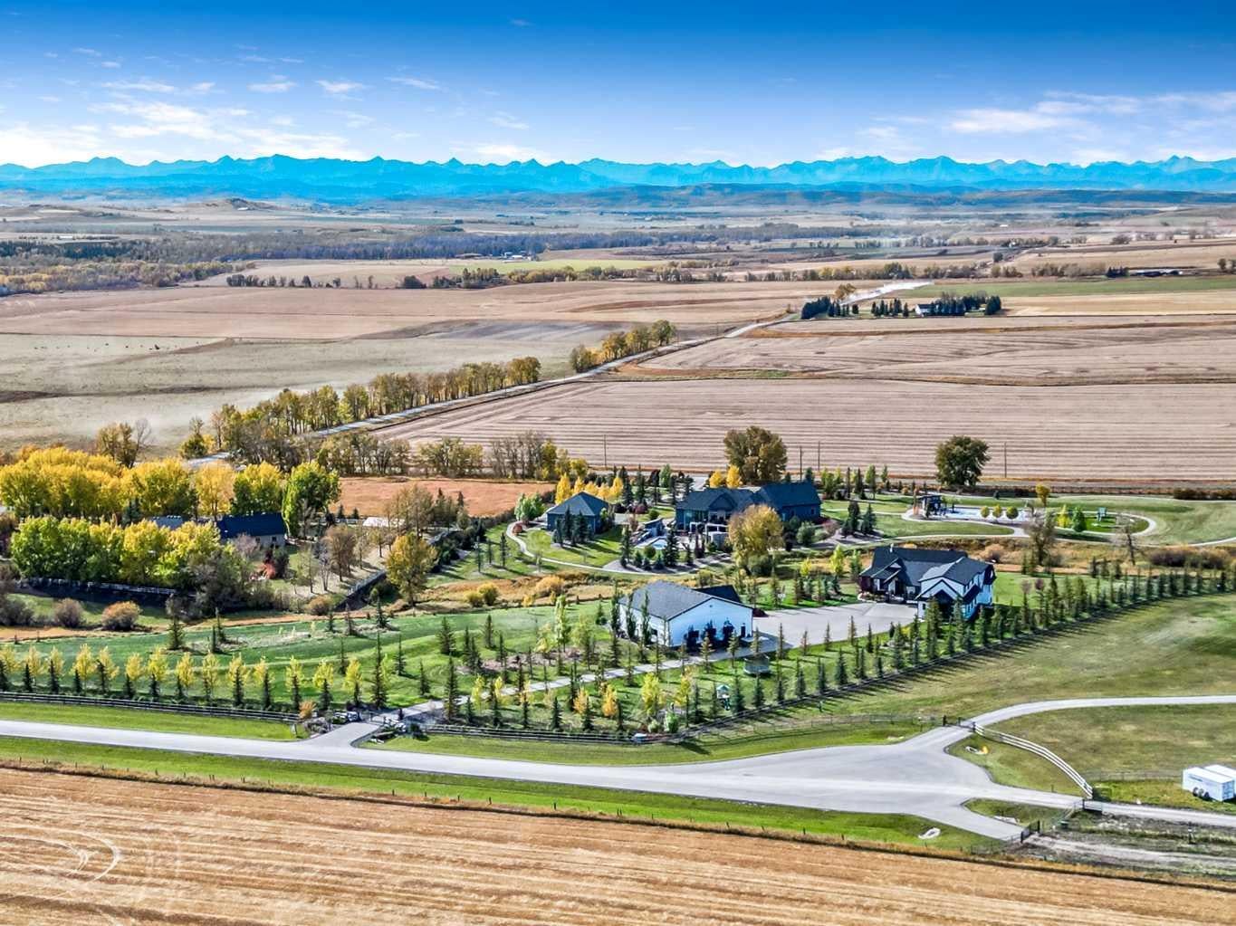 338233 Panima Close W