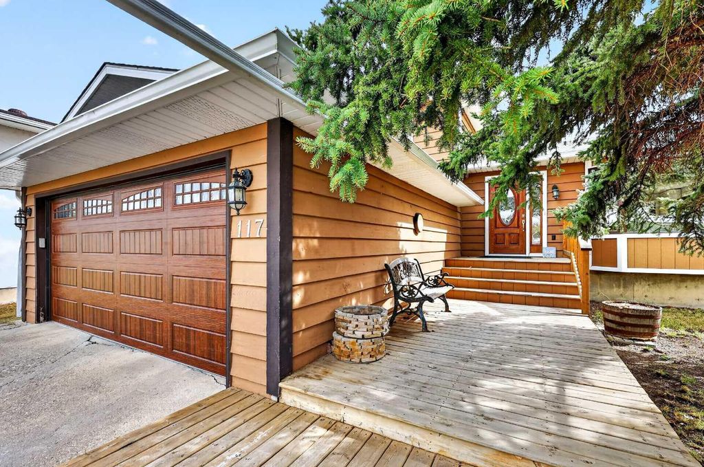 Photo of 117 Bonitz Court, Carseland, AB T0J 0M0 (MLS # A2309019)