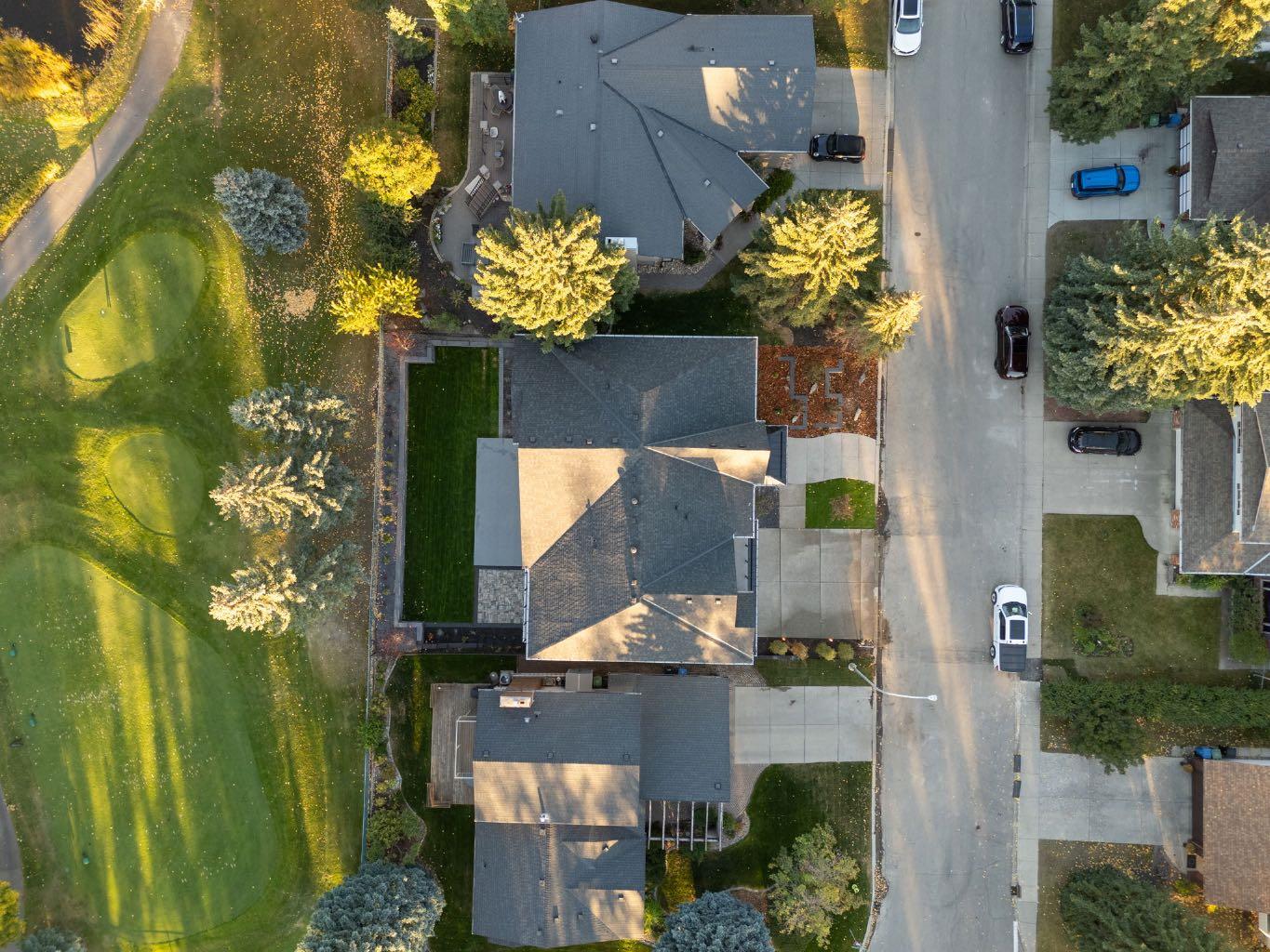 620 Varsity Estates Crescent NW