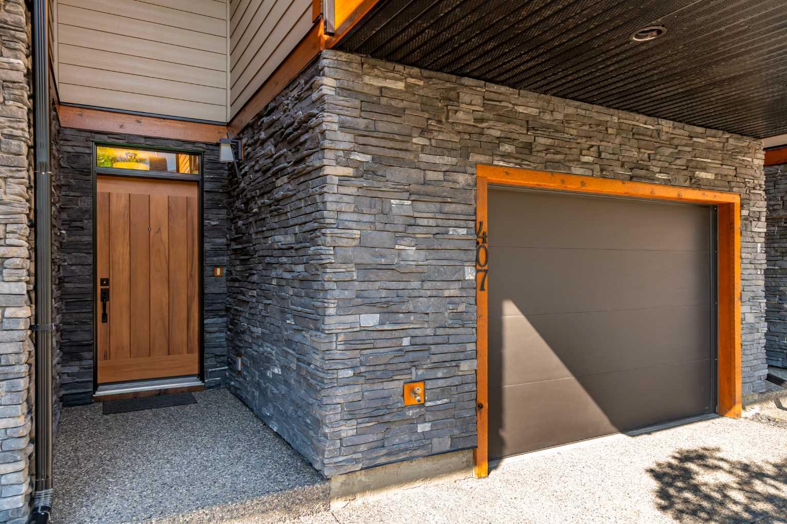 407 Riva Place