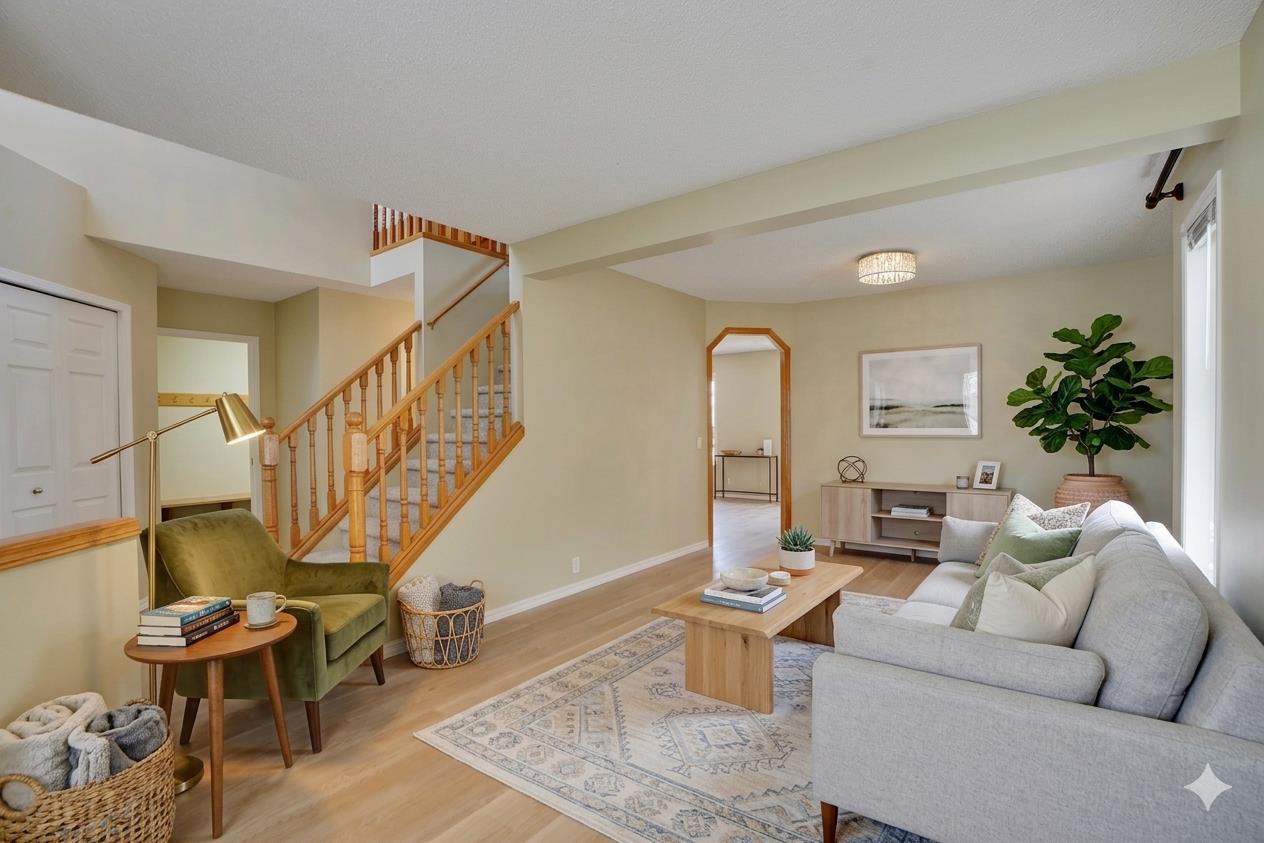 6 Somerset Close SW