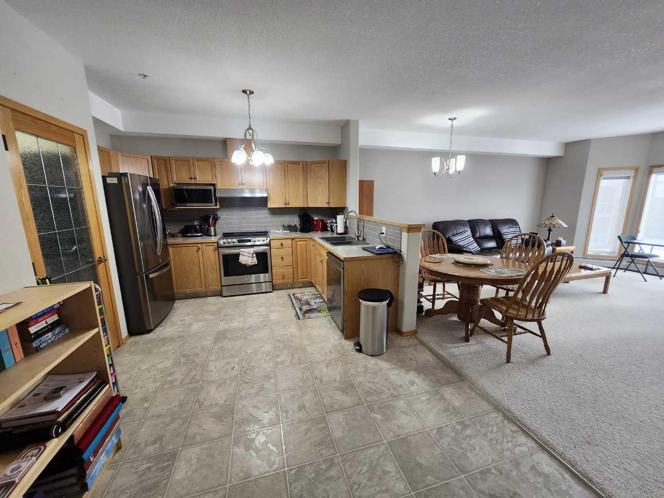 2020 32 Street S 225