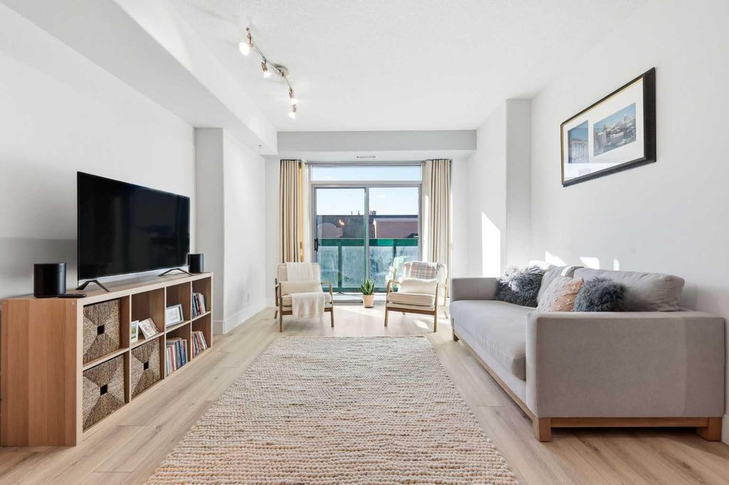 Photo of 836 15 Avenue SW #602, Calgary, AB T2R 1S2 (MLS # A2278162)