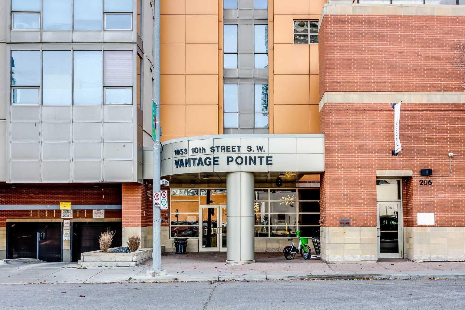 1053 10 Street SW 2311