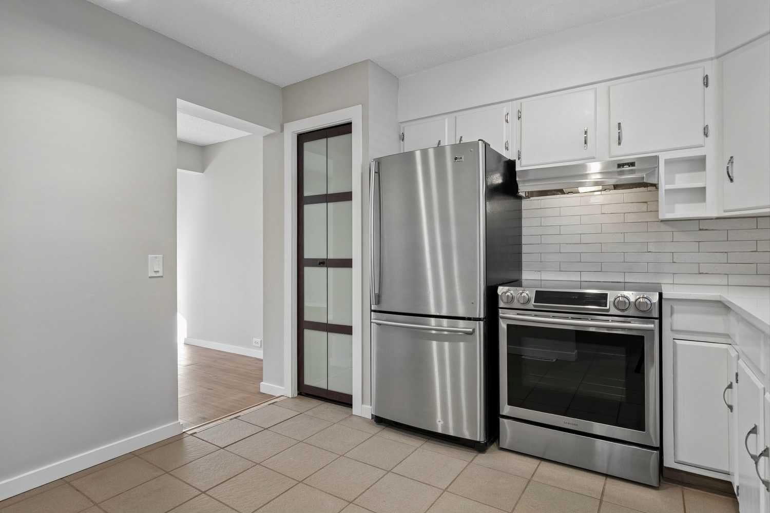 330 Canterbury Drive SW 34