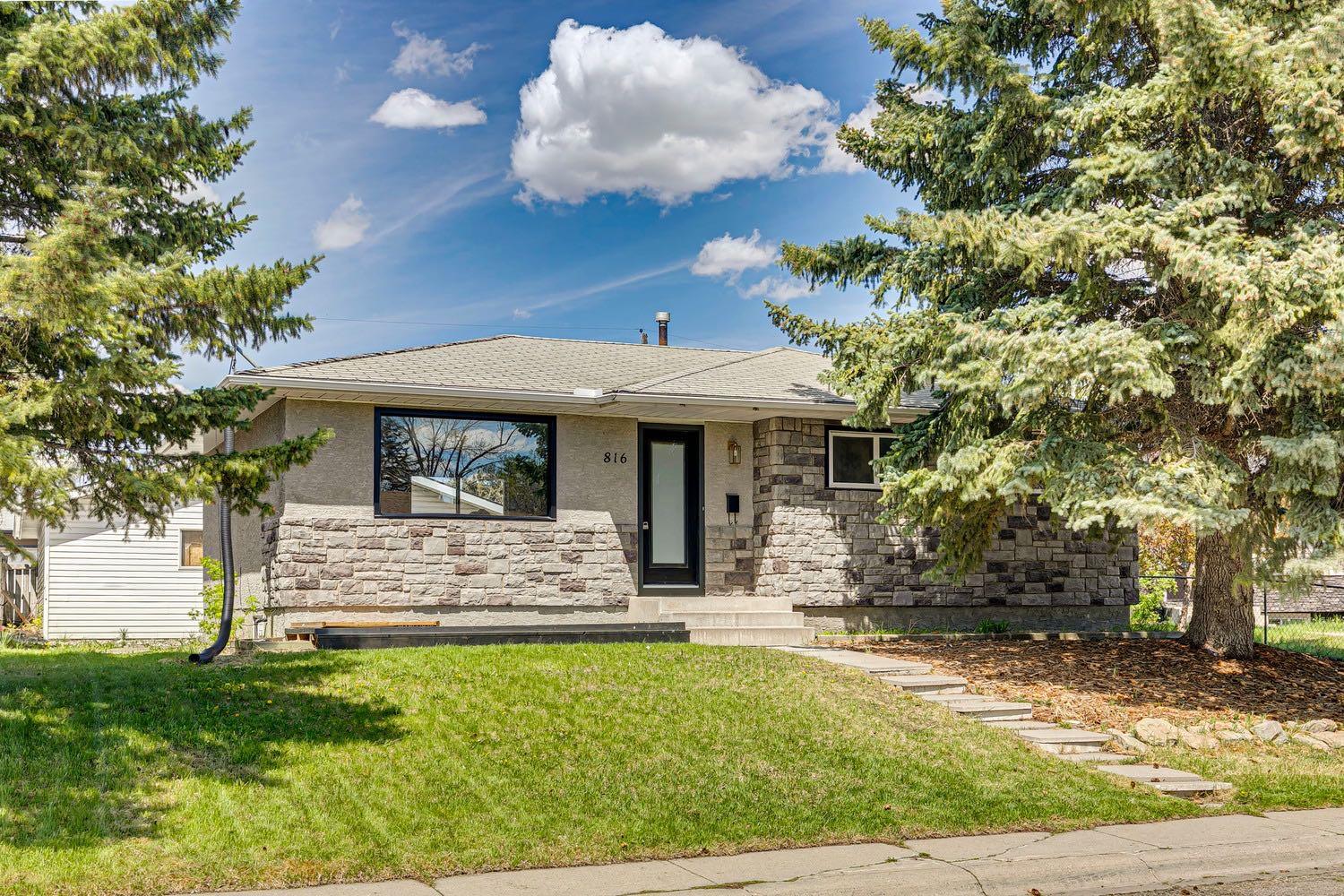 816 Avonlea Place SE