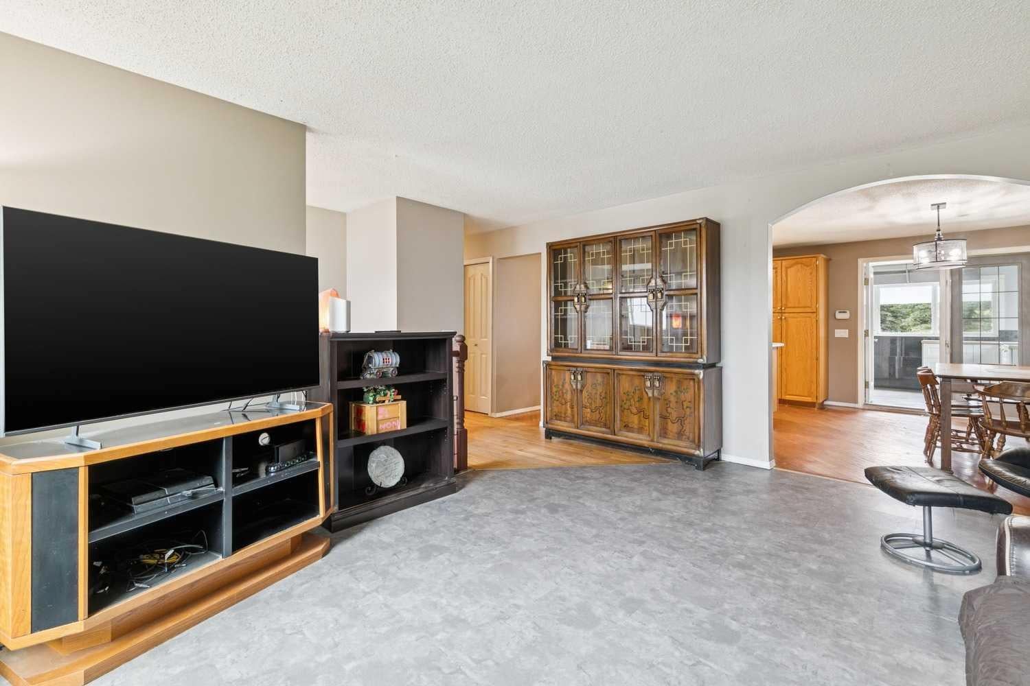 41 Brentwood Drive