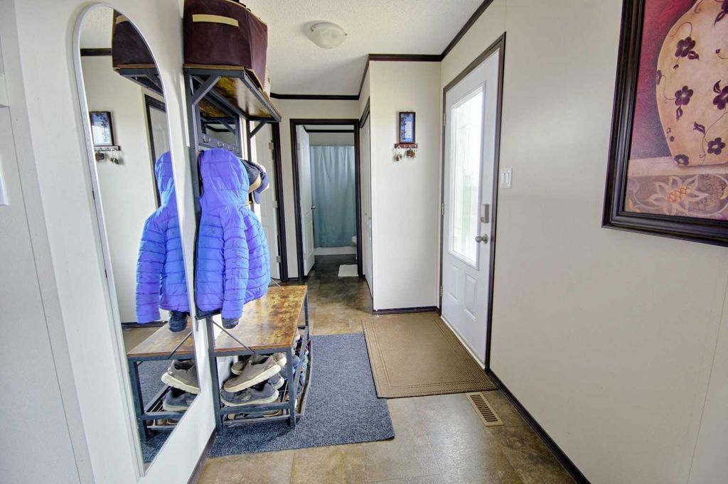 Photo of 436 Melba Ave Ave, Enchant, AB T0K 0V0 (MLS # A2299887)