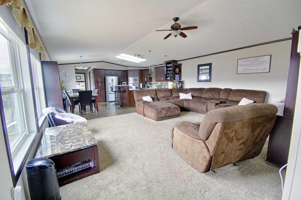 Photo of 436 Melba Ave Ave, Enchant, AB T0K 0V0 (MLS # A2299887)