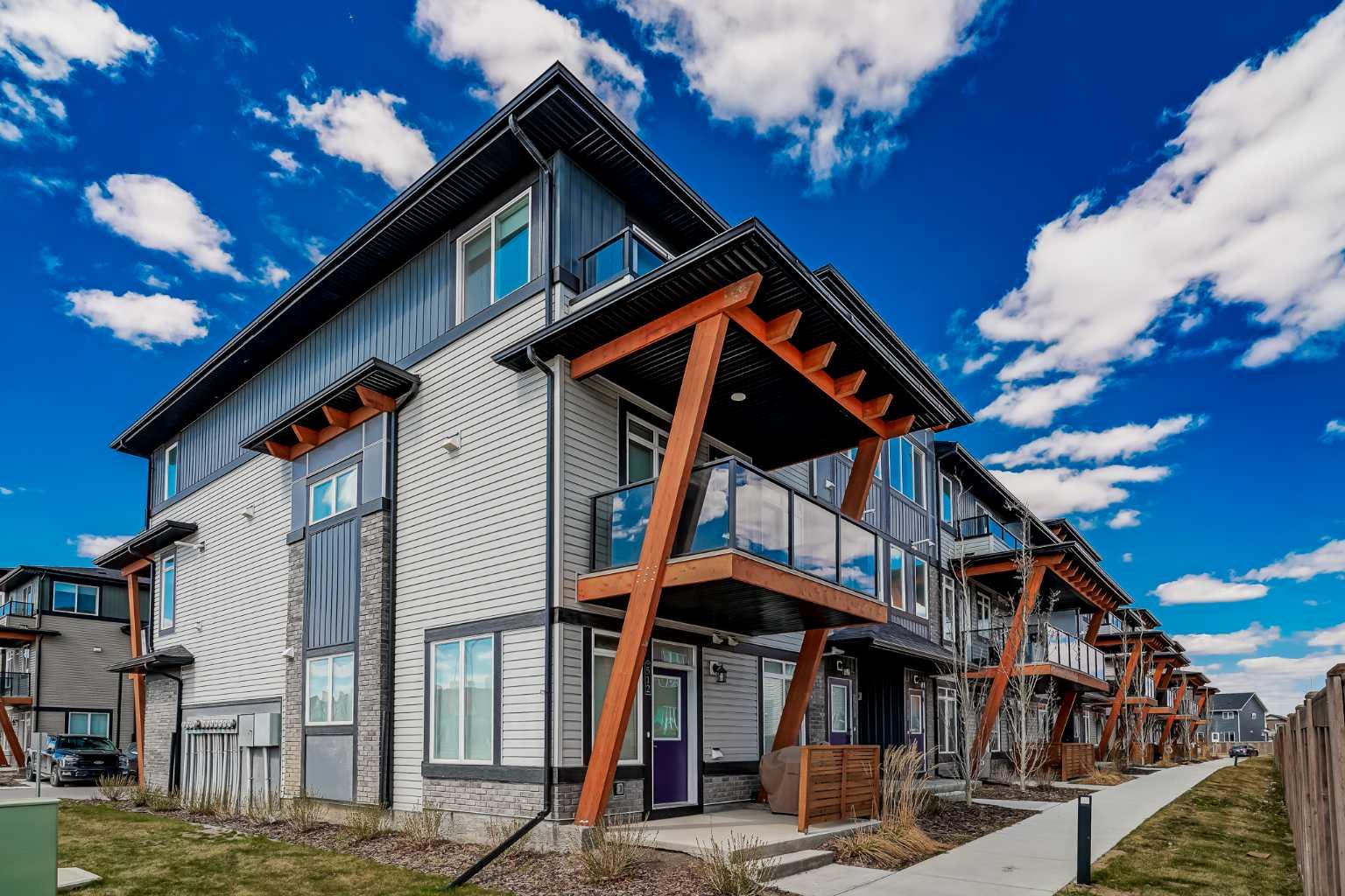 10060 46 Street NE 511