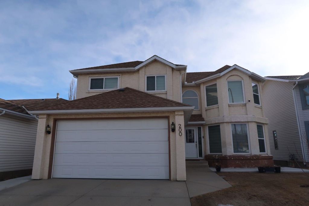Photo of 200 Hawkbury Close NW, Calgary, AB T3G 3N2 (MLS # A2286558)