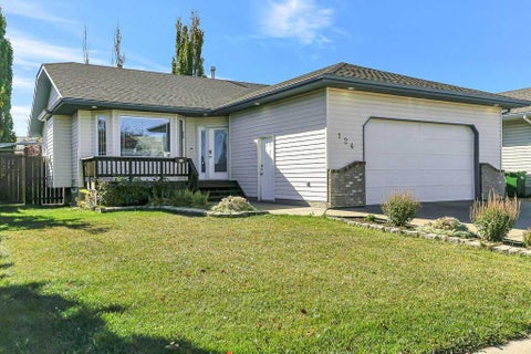 Photo of 124 Lamont Close, Red Deer, AB T4R 2R6 (MLS # A2349515)
