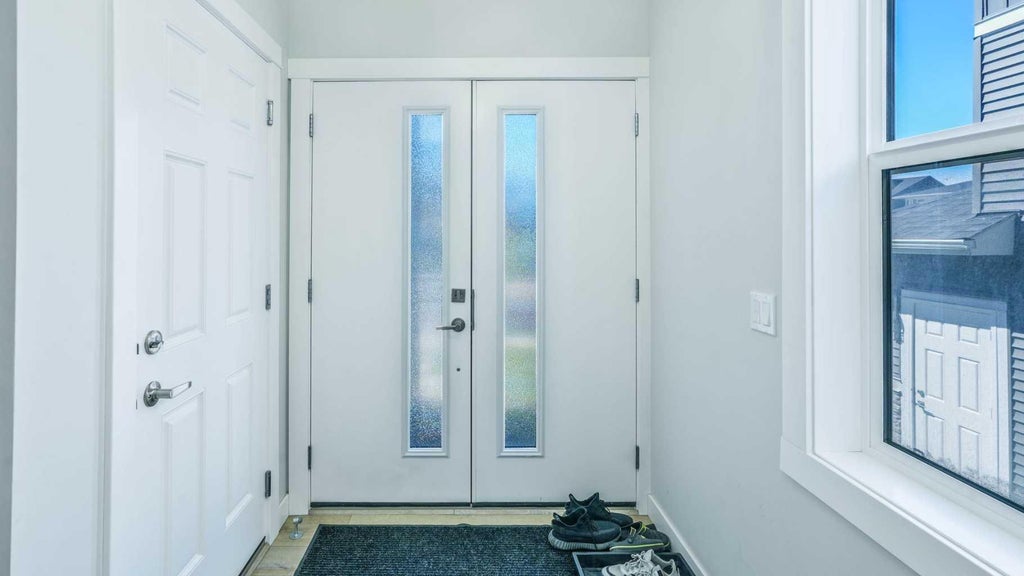 Photo of 889 Corner Meadows Way NE, Calgary, AB T3N 2C7 (MLS # A2322078)
