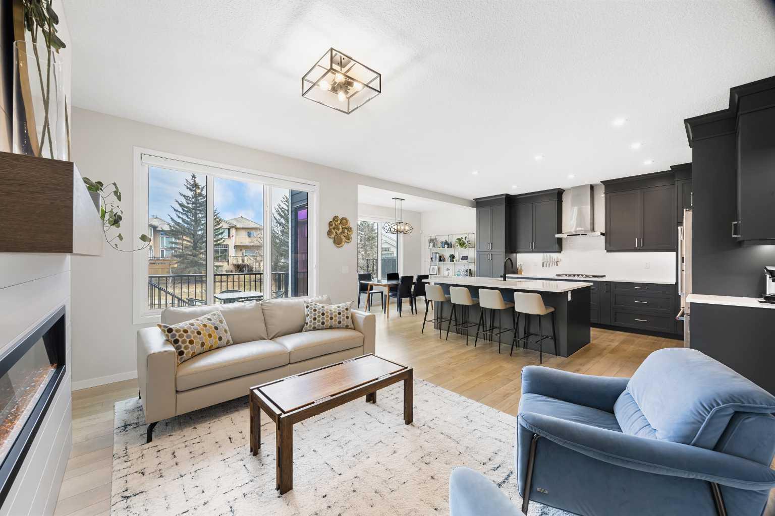 361 Harvest Hills Court NE