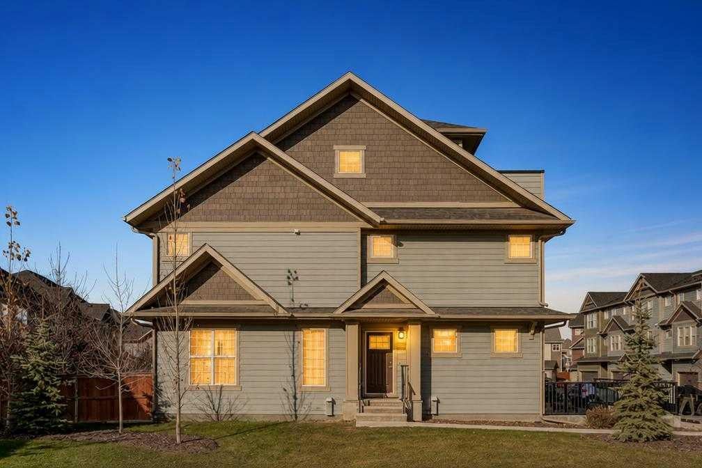 237 Cranbrook Square SE