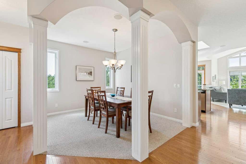 Photo of 7 Wentworth Landing SW, Calgary, AB T3H 5X1 (MLS # A2337445)