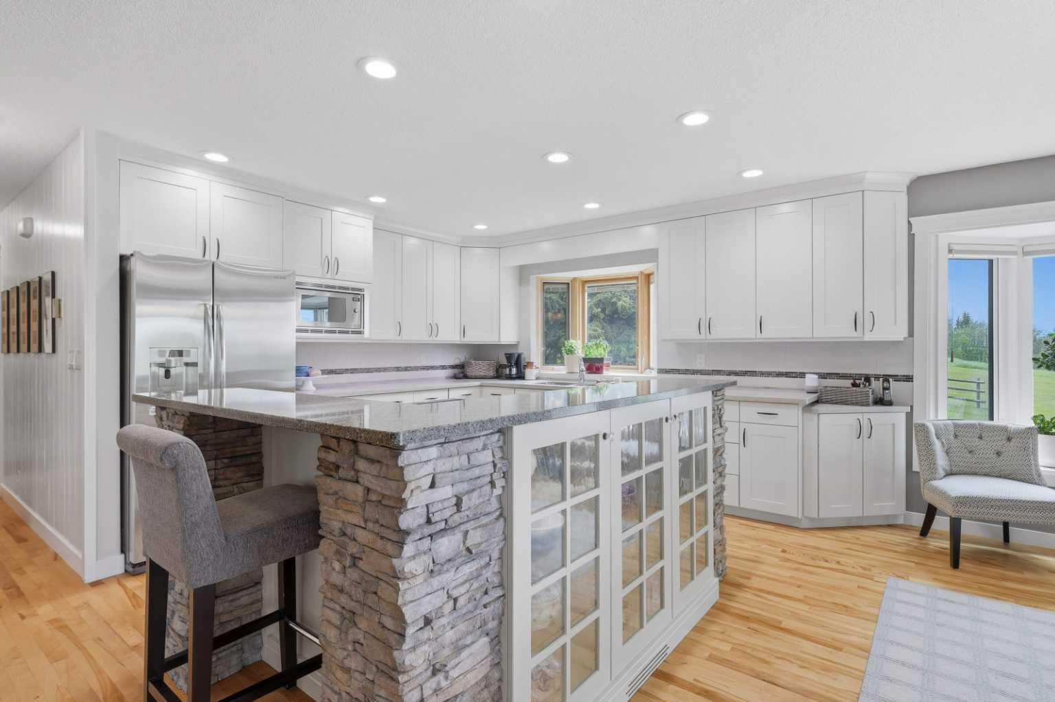 27054 Township Road 364 102