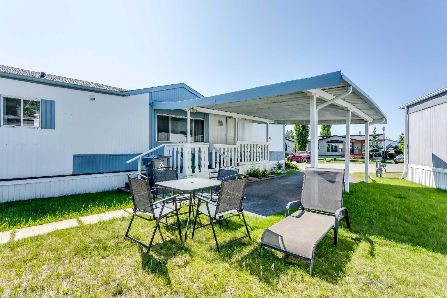 99 Arbour Lake Road NW 125