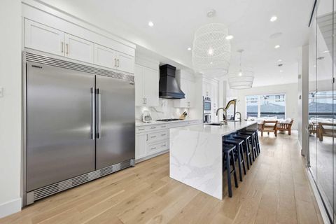 Photo of 1430 27 Street SW, Calgary, AB T3C 1L3 (MLS # A2295767)