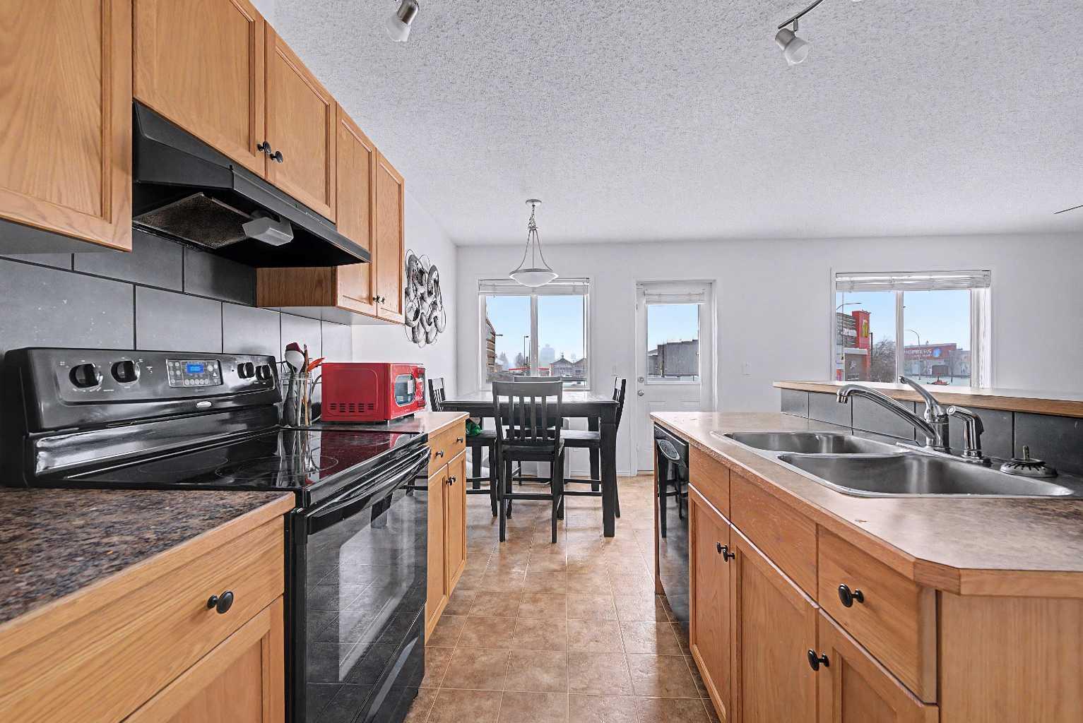 800 Yankee Valley Boulevard SE 102