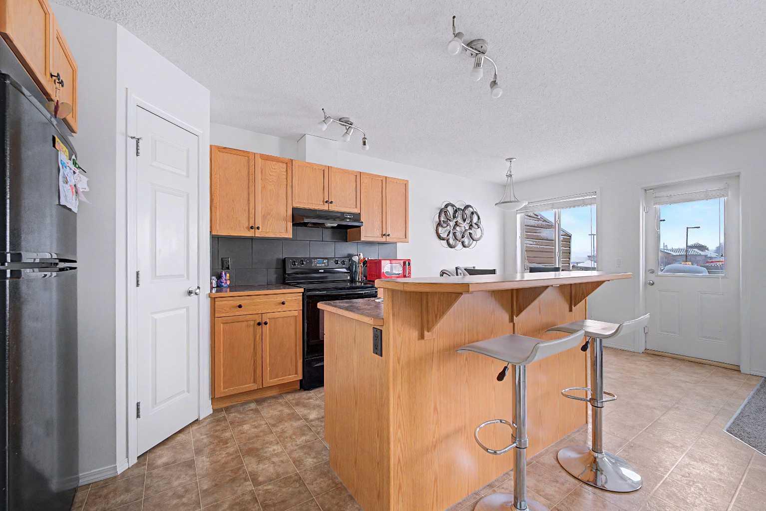 800 Yankee Valley Boulevard SE 102