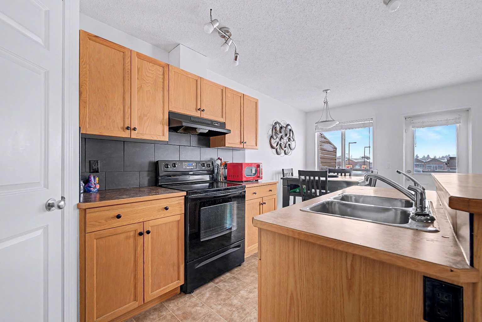 800 Yankee Valley Boulevard SE 102