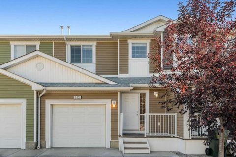 Photo of 800 Yankee Valley Boulevard SE #102, Airdrie, AB T4A 2L1 (MLS # A2296604)