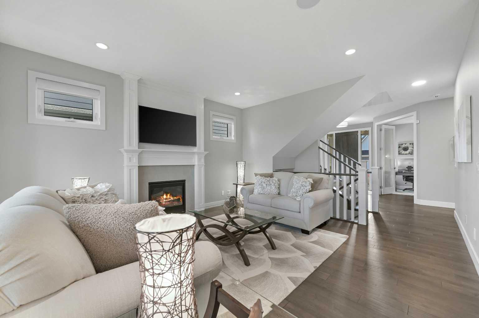 25 Rock Lake Heights NW