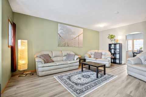 Photo of 209 Strathcona Circle, Strathmore, AB T1P 0B1 (MLS # A2315478)