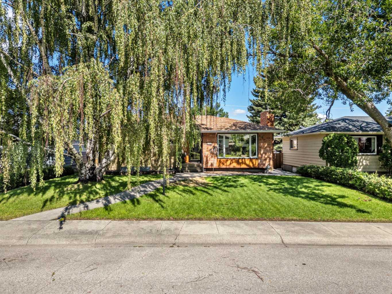 152 Fredson Drive SE