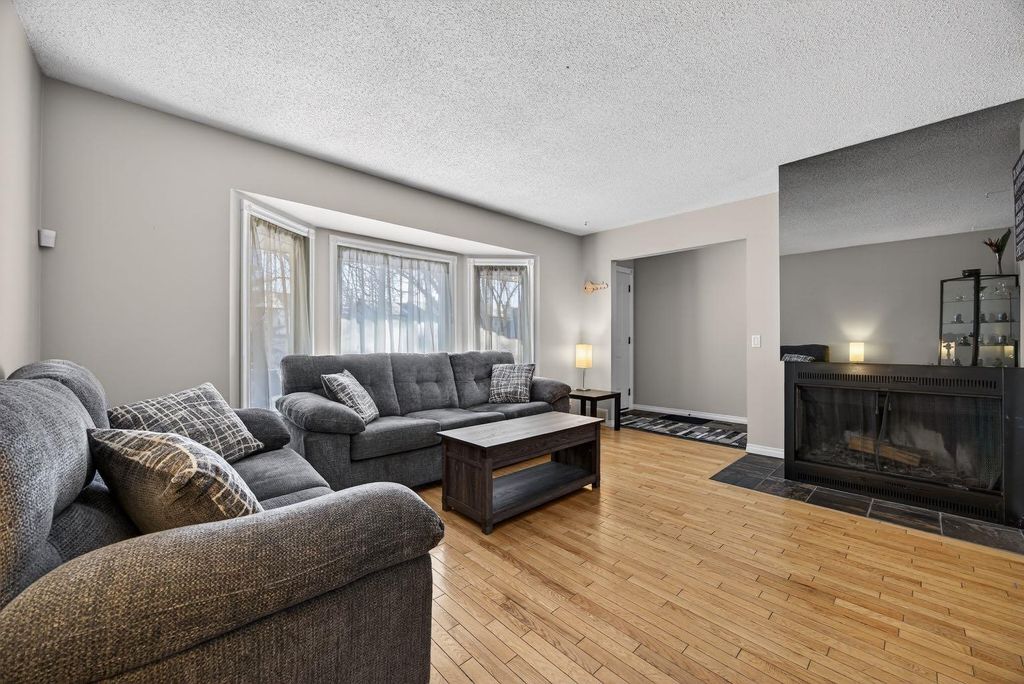 Photo of 178 Templehill Drive NE, Calgary, AB T1Y 4M2 (MLS # A2291567)