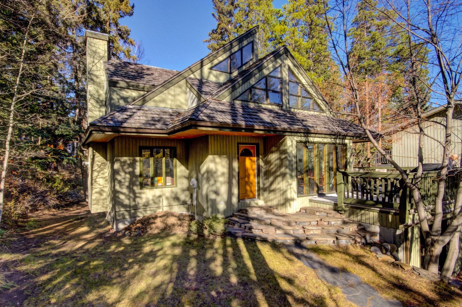 1050 Rundleview Drive