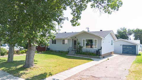 Photo of 5005 53 Street, Castor, AB T0C 0X0 (MLS # A2333893)