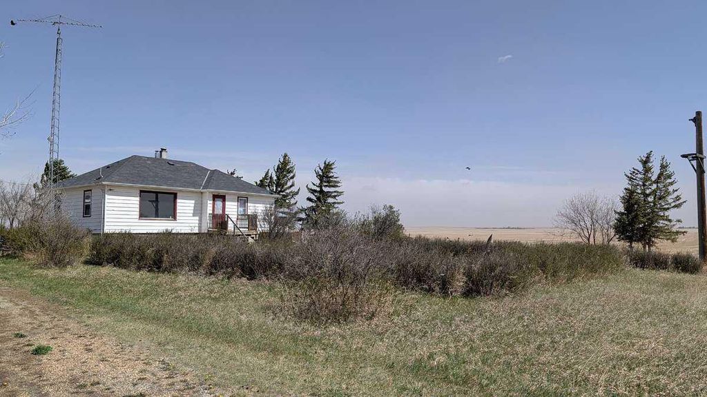 Photo of 224074 Twp Rd 322, Rural Kneehill County, AB T0M 2A0 (MLS # A2312019)
