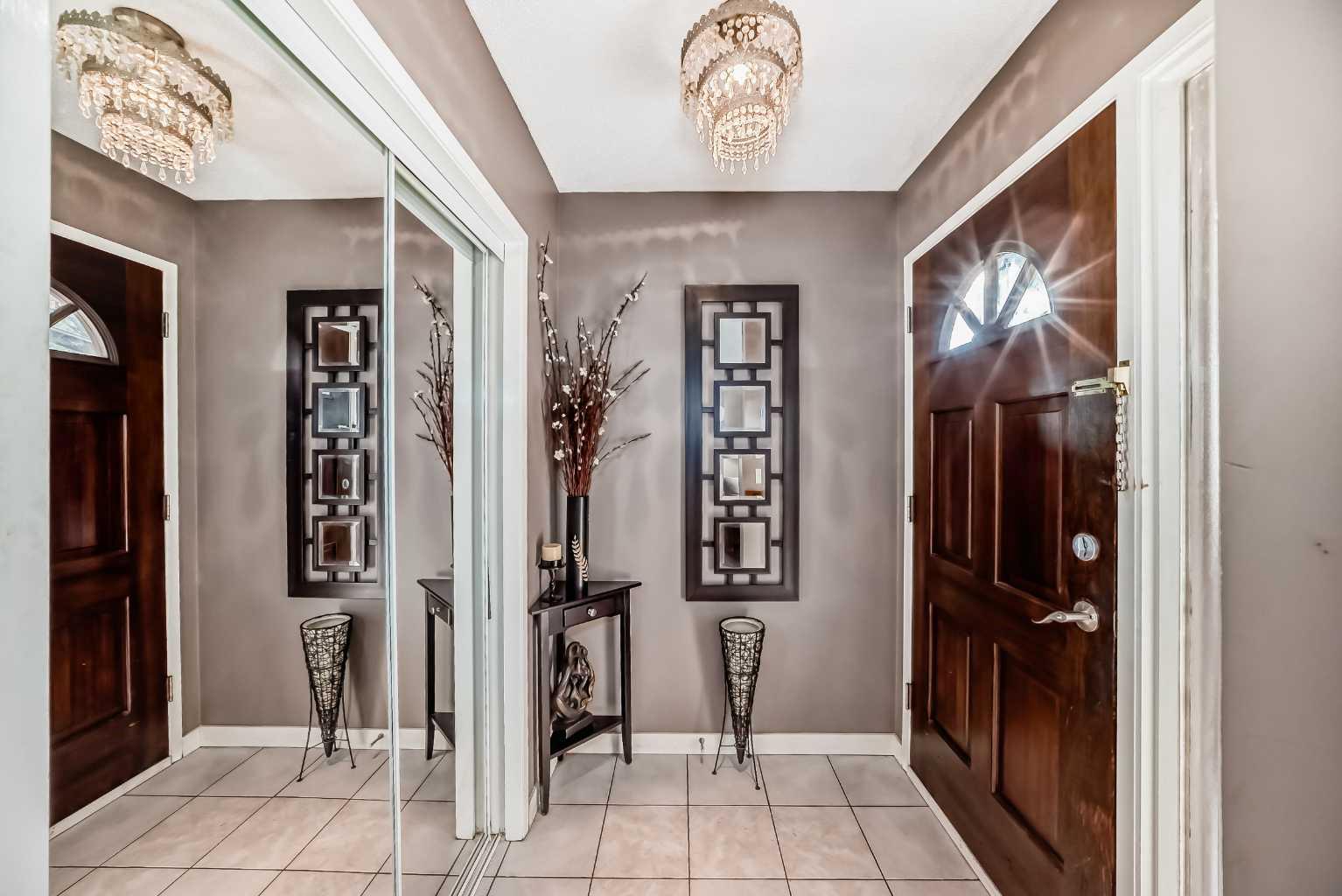 554 Whitehill Place NE