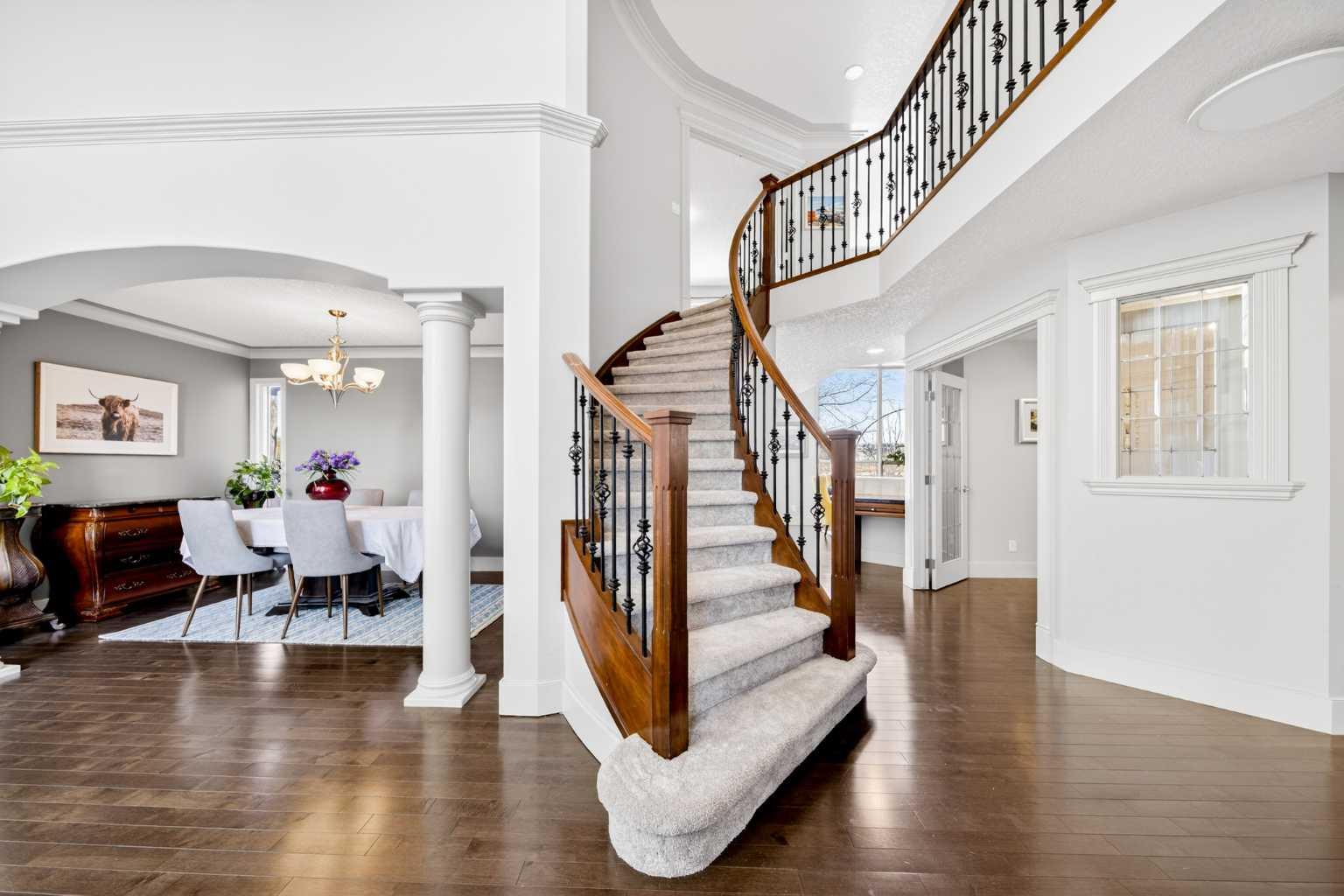 46 Discovery Ridge Road SW