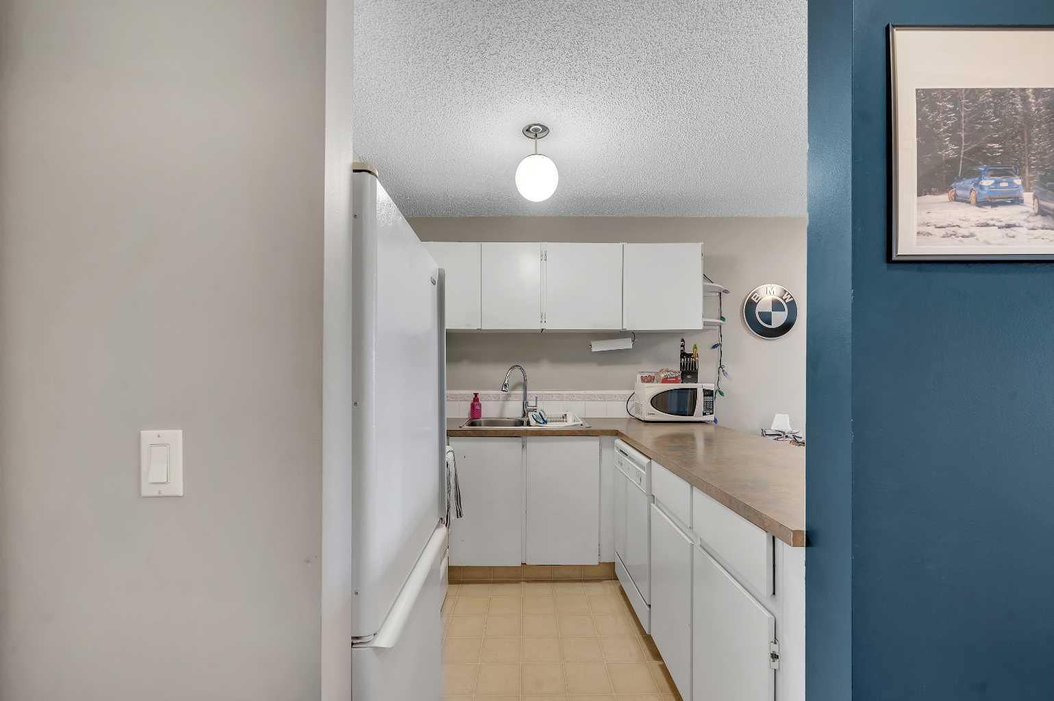 110 20 Avenue NE 307